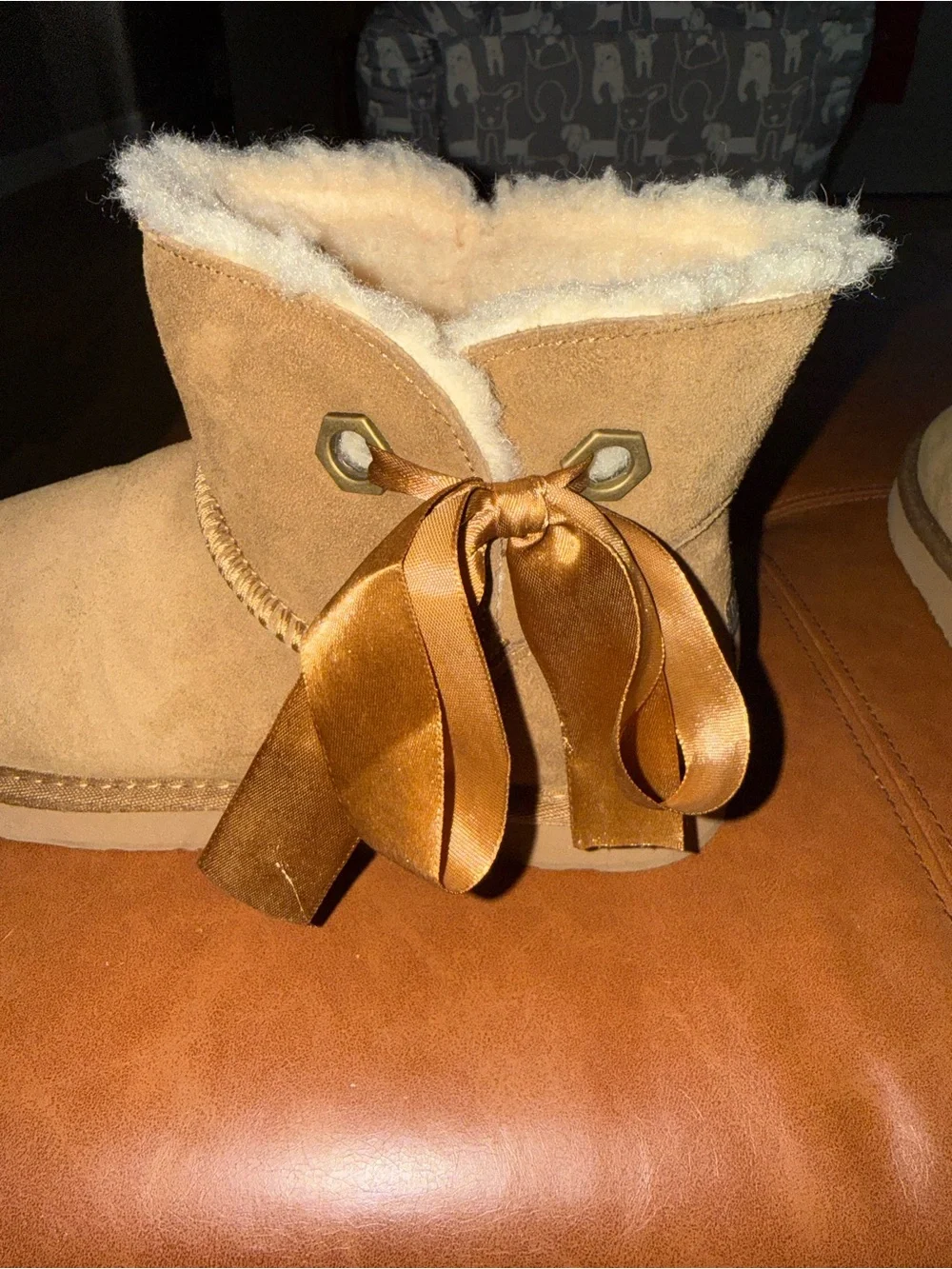 These are womens paw z winter boots